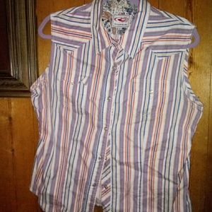 Roper Button-up sleeveless collared shirt